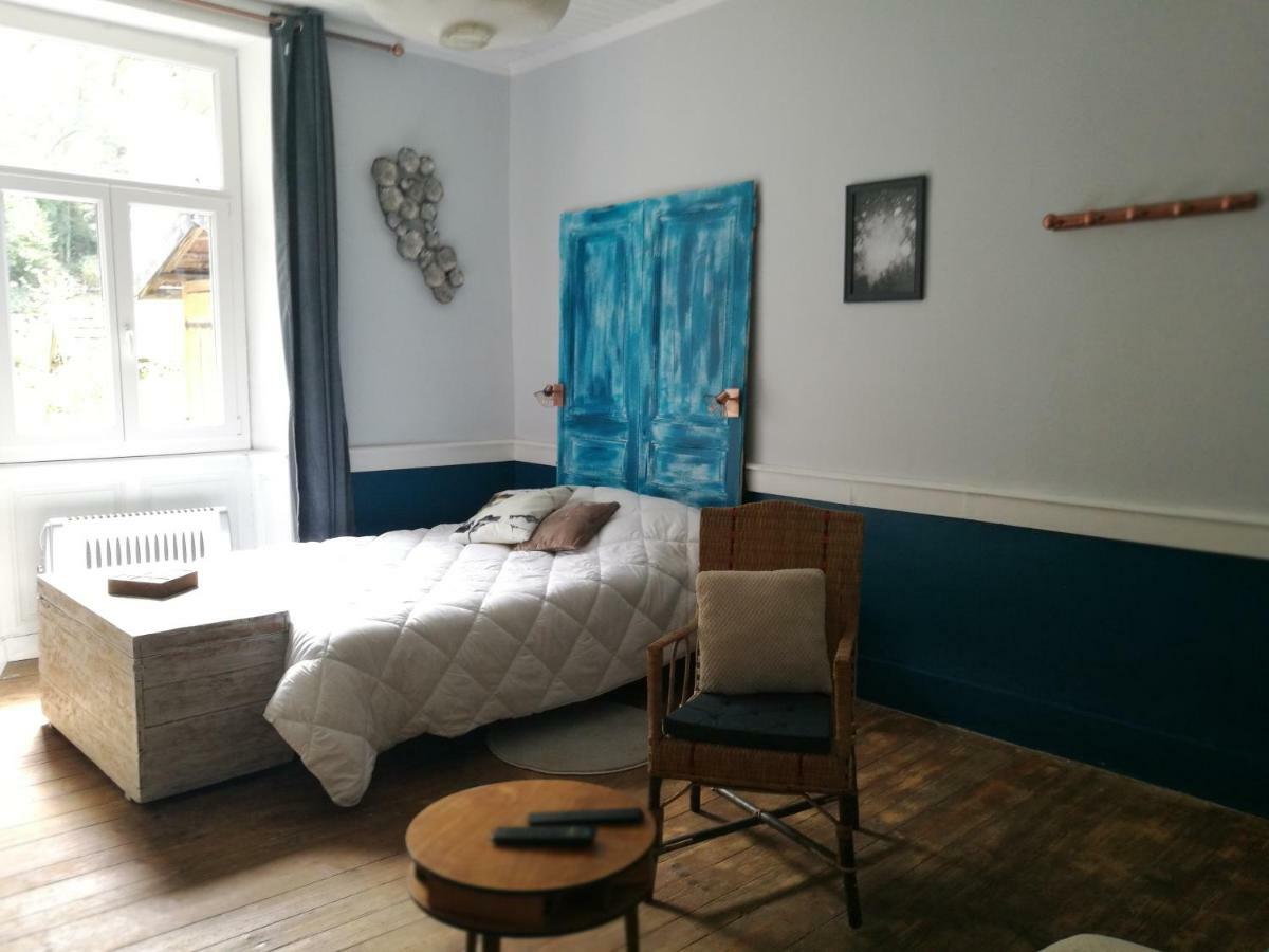 Charmant Studio Au Calme A 5 Min Du Centre Ville Сен-Клод Экстерьер фото